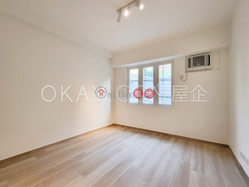 Efficient 3 bedroom with balcony & parking | Rental | Park View Court 恆柏園 Rental Listings