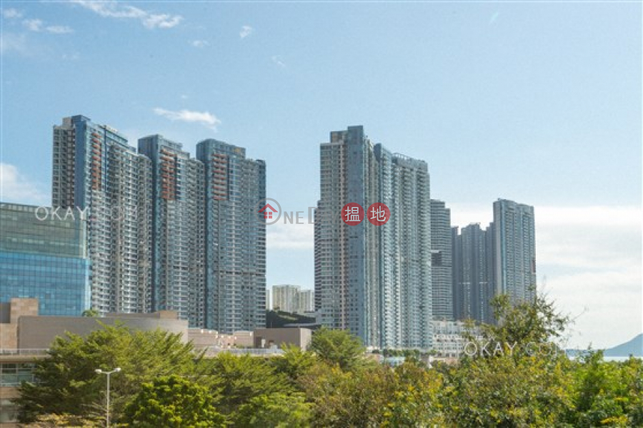 Rare 2 bedroom with balcony | For Sale, 28 Bel-air Ave | Southern District | Hong Kong | Sales HK$ 15M