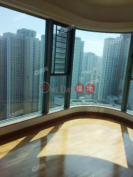 Property Search Hong Kong | OneDay | Residential Sales Listings | L\'Hiver (Tower 4) Les Saisons | 3 bedroom High Floor Flat for Sale