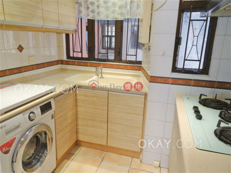 Tasteful 3 bedroom with balcony & parking | For Sale | Beverley Heights 富豪閣 Sales Listings