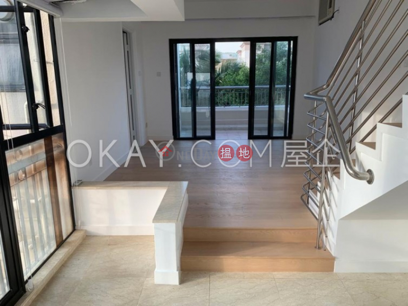 HK$ 47,000/ month Discovery Bay, Phase 4 Peninsula Vl Crestmont, 49 Caperidge Drive, Lantau Island Stylish 3 bed on high floor with sea views & rooftop | Rental