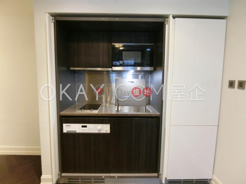 HK$ 30,000/ month | Castle One By V, Western District, Unique 2 bedroom with balcony | Rental