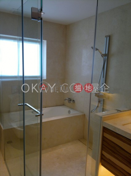 HK$ 115,000/ month The Crown Villas, Southern District | Exquisite house with terrace & parking | Rental