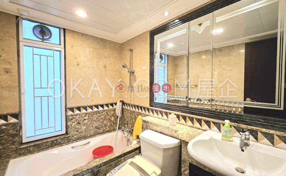 Property Search Hong Kong | OneDay | Residential Sales Listings, Elegant 3 bedroom on high floor with rooftop & parking | For Sale