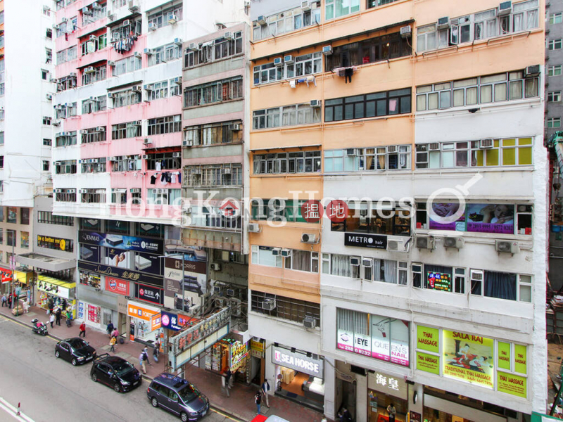 Property Search Hong Kong | OneDay | Residential | Rental Listings 3 Bedroom Family Unit for Rent at Chung Nam Mansion