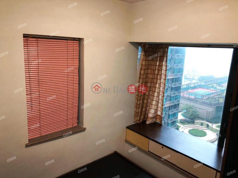 Property Search Hong Kong | OneDay | Residential | Rental Listings Metropole Building | 2 bedroom Low Floor Flat for Rent