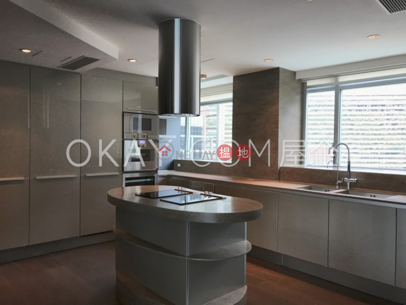Unique 3 bedroom with harbour views & parking | Rental | Tower 1 The Lily 淺水灣道129號 1座 Rental Listings
