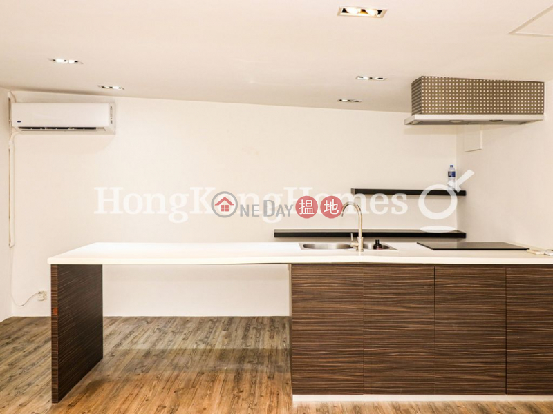永生大廈兩房一廳單位出租154-158永樂街 | 西區-香港-出租-HK$ 35,000/ 月