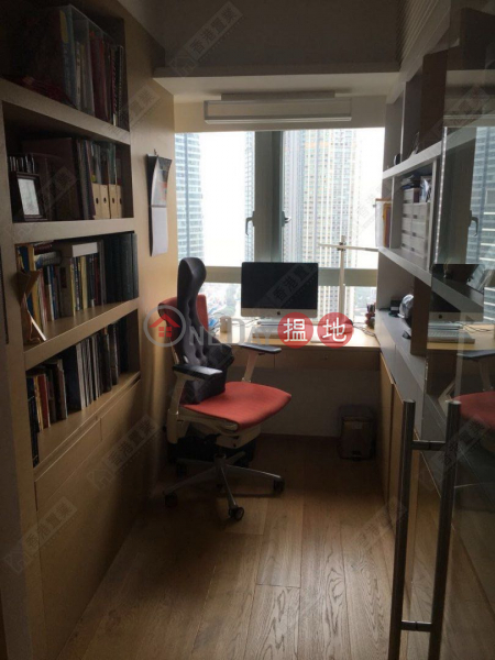 Self-made duplex with two bedrooms, one suite, and one study in The Harbourside | The Harbourside Tower 2 君臨天下2座 Sales Listings