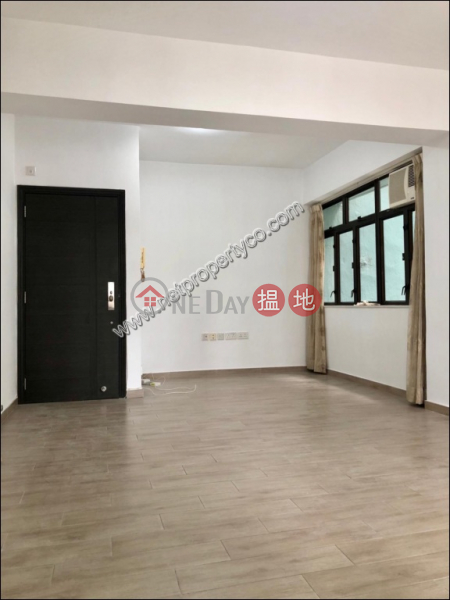 Nicely Decorated Apartment for Rent in Mid-Levels C, 135-137 Caine Road | Central District, Hong Kong Rental, HK$ 27,000/ month