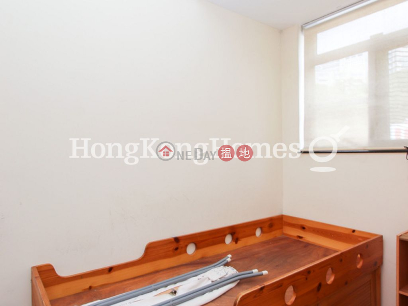 3 Bedroom Family Unit for Rent at 130-132 Green Lane Court | 130-132 Green Lane Court 箕璉閣130-132號 Rental Listings