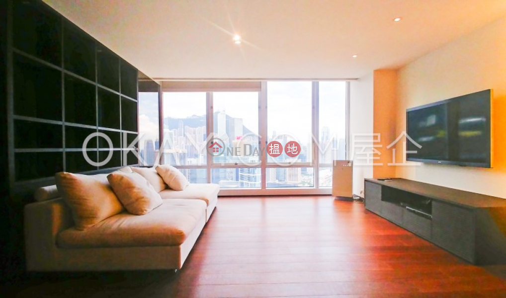 HK$ 23M | Convention Plaza Apartments, Wan Chai District Luxurious 1 bedroom on high floor with harbour views | For Sale
