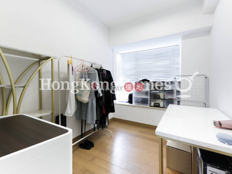 3 Bedroom Family Unit at Centrestage | For Sale 108 Hollywood Road | Central District, Hong Kong | Sales HK$ 15M