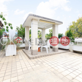 Charming 3 bedroom on high floor with rooftop & balcony | For Sale | May King Court 美景閣 _0