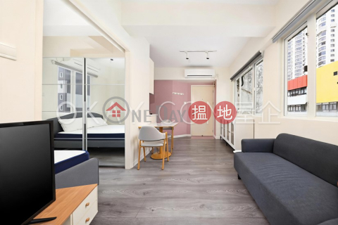Generous 1 bedroom on high floor with rooftop | Rental | Kin On Building 建安樓 _0