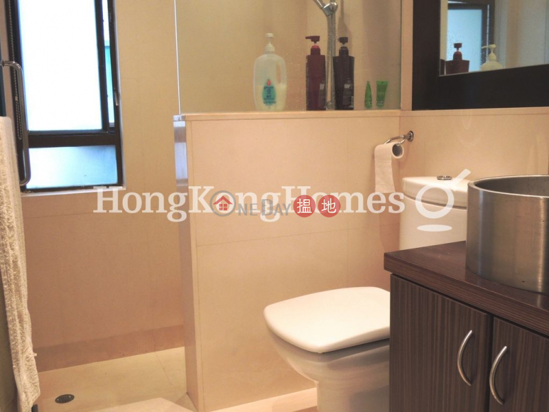 Property Search Hong Kong | OneDay | Residential Rental Listings, 3 Bedroom Family Unit for Rent at Hillsborough Court