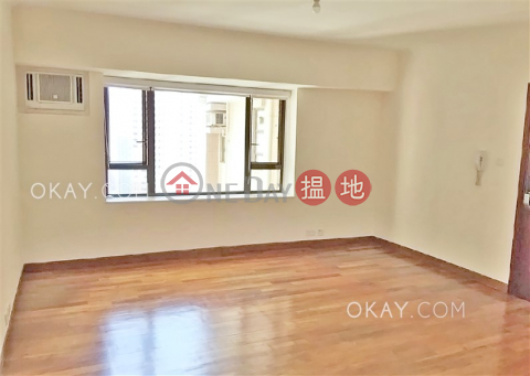Nicely kept 3 bedroom on high floor | For Sale | Robinson Heights 樂信臺 _0