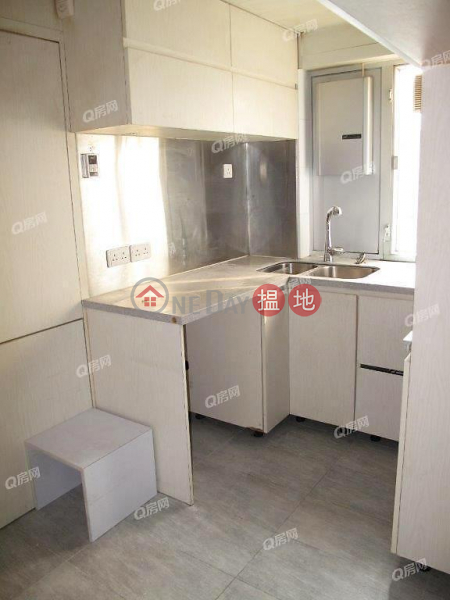 Property Search Hong Kong | OneDay | Residential Sales Listings | Block 7 Yat Wing Mansion Sites B Lei King Wan | 3 bedroom High Floor Flat for Sale