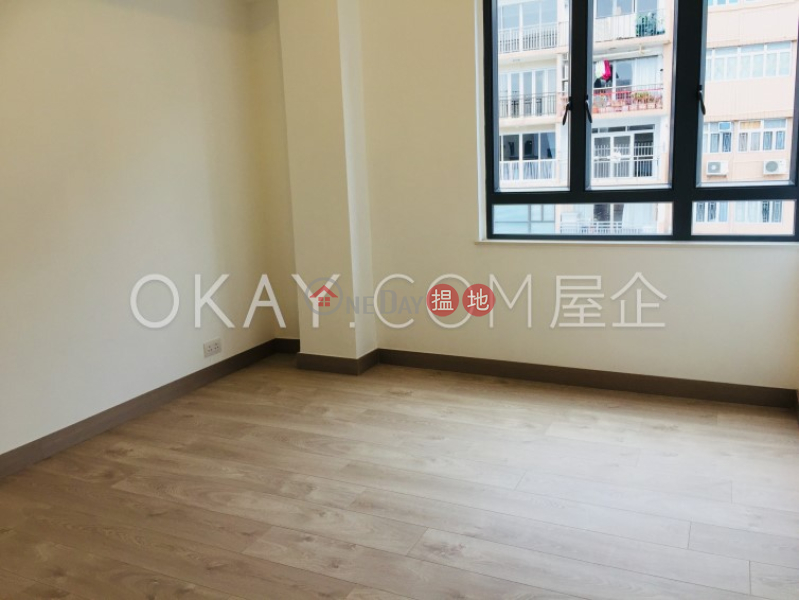 Lovely penthouse with terrace, balcony | Rental | Silver Fair Mansion 銀輝大廈 Rental Listings