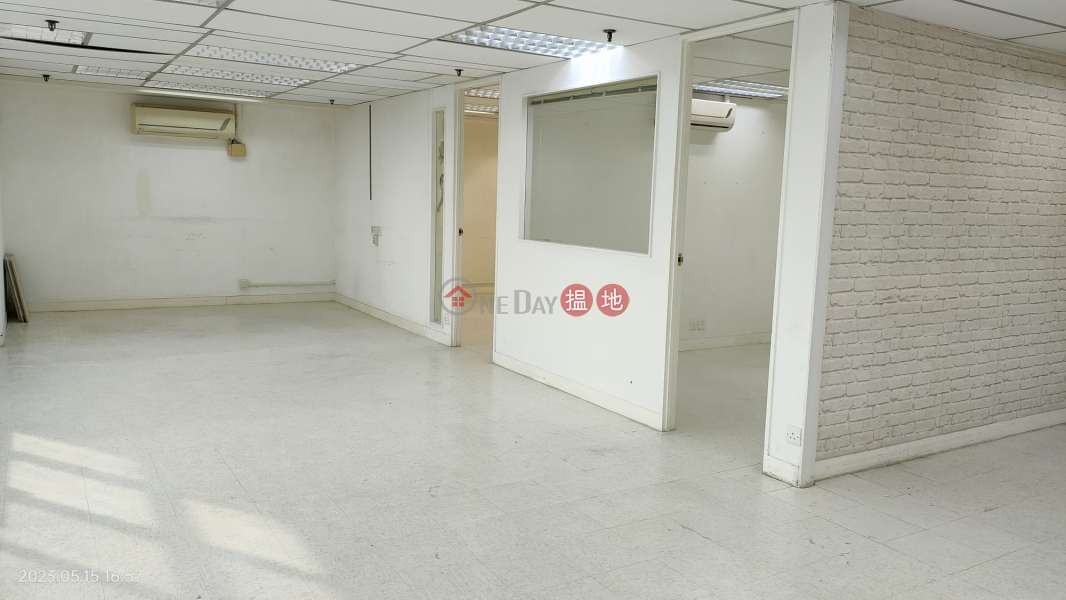 Property Search Hong Kong | OneDay | Industrial Rental Listings | Kwai Chung, written decoration, beautiful lobby, next to the subway station, adjacent to the Metropolitan Kwai Chung Plaza, ready to rent
