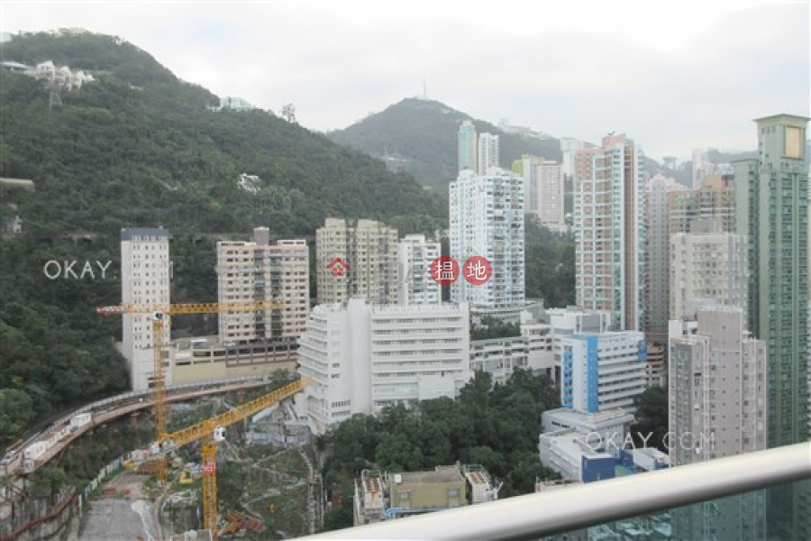 HK$ 25,000/ month | J Residence, Wan Chai District | Cozy 1 bedroom on high floor with balcony | Rental