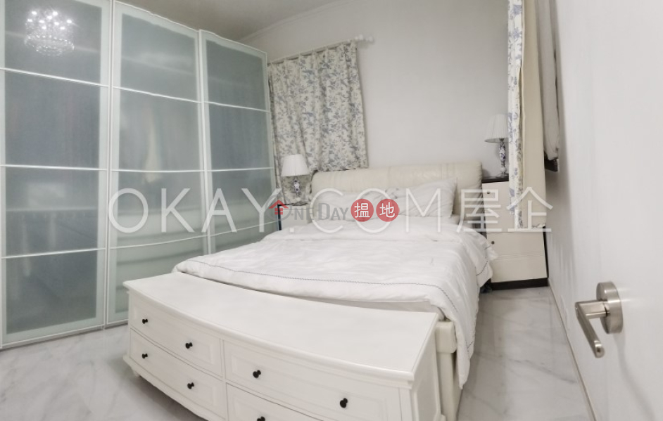 HK$ 16.5M | Imperial Court Western District | Tasteful 3 bedroom in Mid-levels West | For Sale