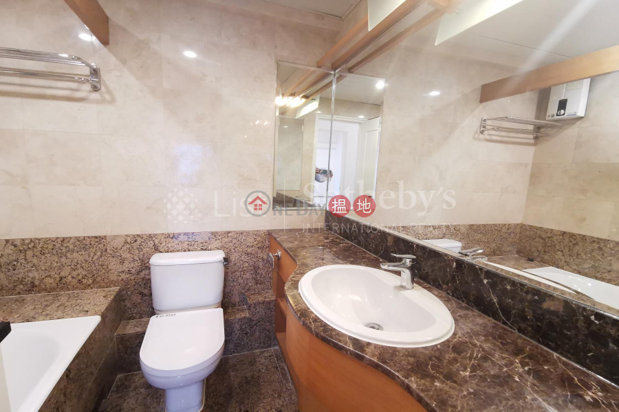 HK$ 43,000/ month Kennedy Court, Eastern District Property for Rent at Kennedy Court with 3 Bedrooms