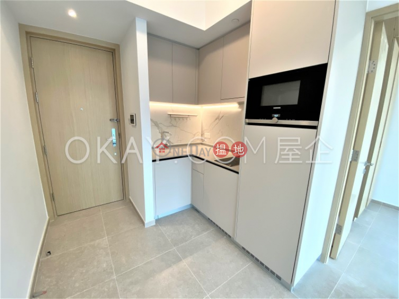 Resiglow Pokfulam | Middle Residential, Rental Listings HK$ 25,400/ month