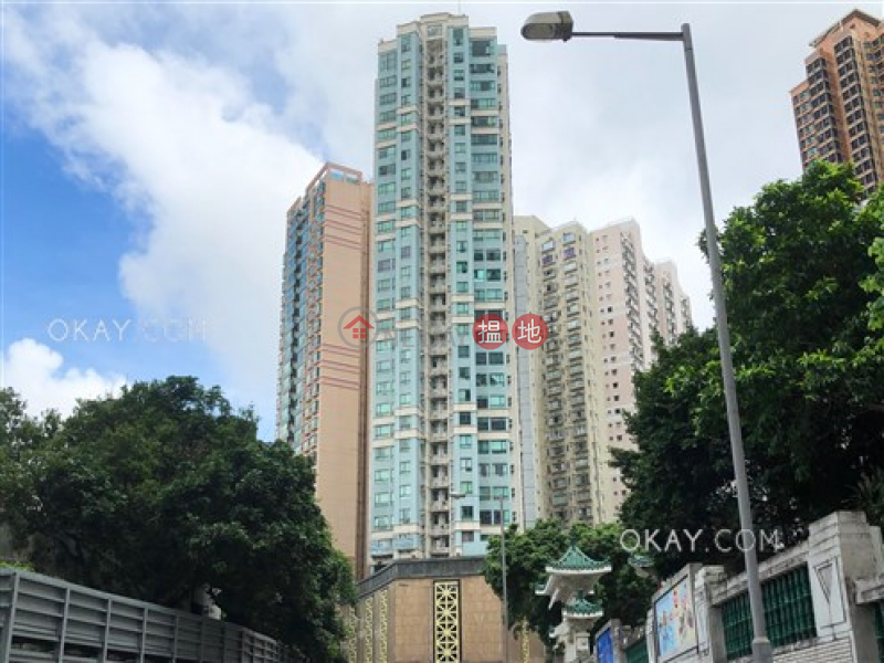 Unique 3 bedroom on high floor | Rental, Silverwood 力生軒 Rental Listings | Wan Chai District (OKAY-R45689)