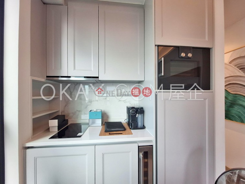 Stylish 2 bedroom on high floor with balcony | Rental 8 Mosque Street | Western District, Hong Kong | Rental HK$ 34,000/ month