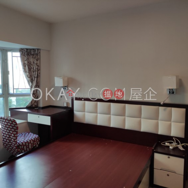 HK$ 30,000/ month | Island Place | Eastern District Lovely 3 bedroom in North Point | Rental