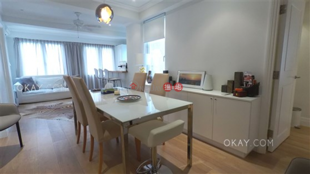 HK$ 19M | Chung Yin Court, Western District, Popular penthouse with rooftop | For Sale