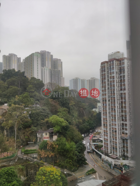 ** Best Option for 1st Time Home Buyer ** Nicely Renovated, Close to Cafes & Restaurants, Convenient Transportation | Po Fuk Building 寶福大廈 Sales Listings