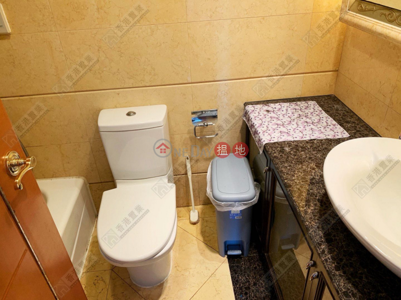 凱旋門兩房單位|1柯士甸道西 | 油尖旺香港|出售|HK$ 1,998萬