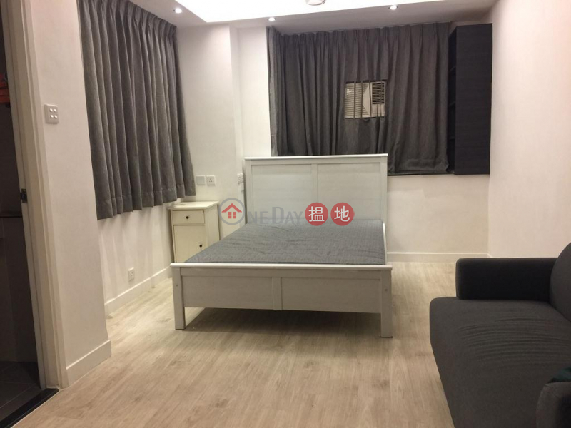 Property Search Hong Kong | OneDay | Residential | Rental Listings | Flat for Rent in Low Block Vincent Mansion, Wan Chai