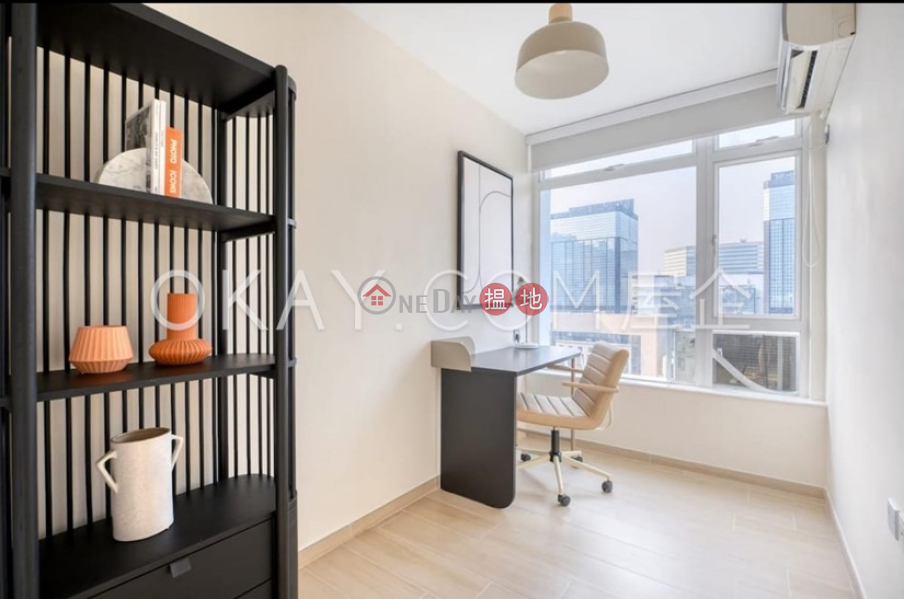 HK$ 25,000/ month | Southorn Garden, Wan Chai District, Practical 2 bedroom on high floor | Rental
