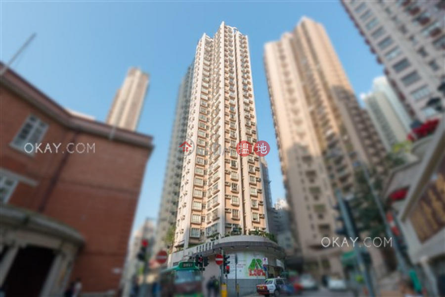 HK$ 10M The Bonham Mansion, Western District Generous 2 bedroom on high floor with rooftop | For Sale