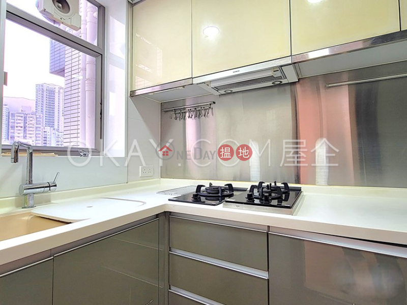 Lovely 2 bedroom with balcony | For Sale, Island Crest Tower 1 縉城峰1座 Sales Listings | Western District (OKAY-S6010)