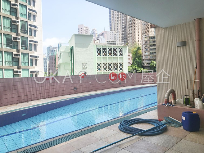 HK$ 45M Regal Crest | Western District | Exquisite 3 bedroom with balcony & parking | For Sale