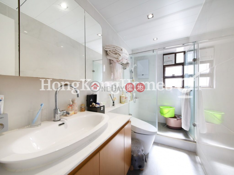 Property Search Hong Kong | OneDay | Residential | Rental Listings 3 Bedroom Family Unit for Rent at Dragonview Court