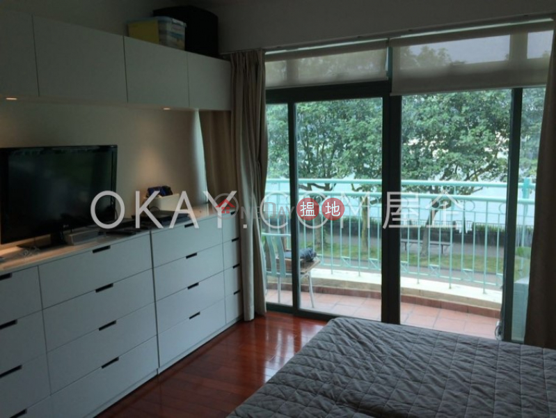 Tasteful house with sea views & balcony | For Sale | Discovery Bay, Phase 8 La Costa, Block 20 愉景灣 8期海堤居 20座 Sales Listings