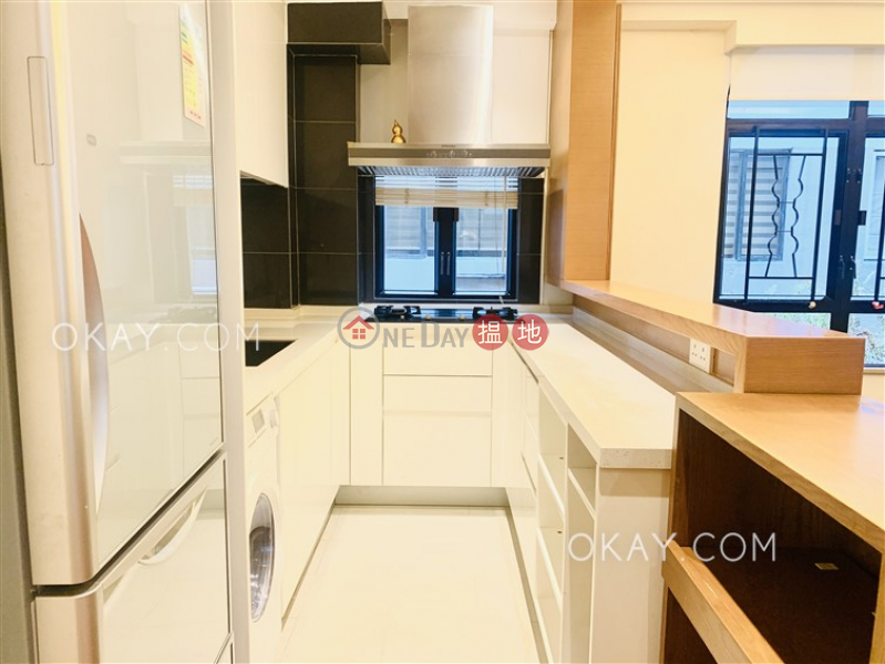 HK$ 38,000/ month Manor Court Wan Chai District | Tasteful 3 bedroom in Happy Valley | Rental