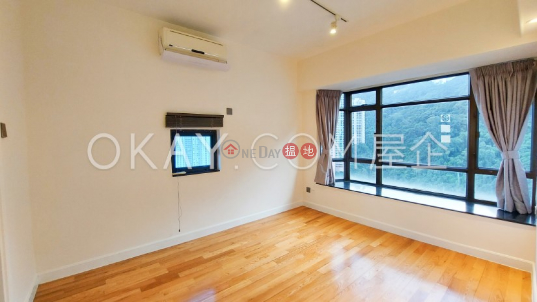 Property Search Hong Kong | OneDay | Residential | Sales Listings | Exquisite 3 bed on high floor with rooftop & parking | For Sale