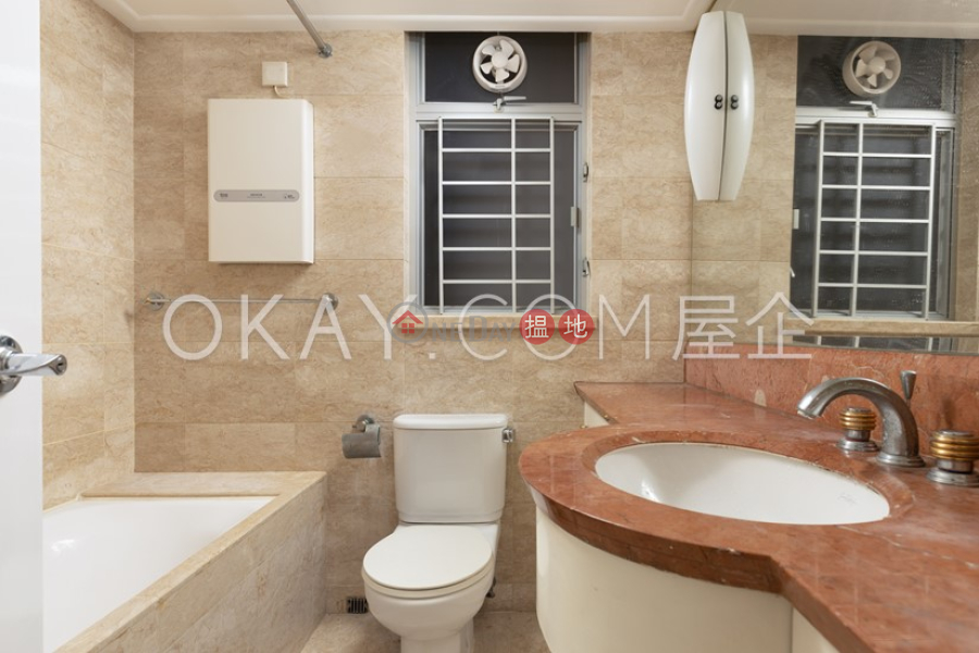 The Waterfront Phase 2 Tower 7 Middle, Residential Sales Listings HK$ 21M