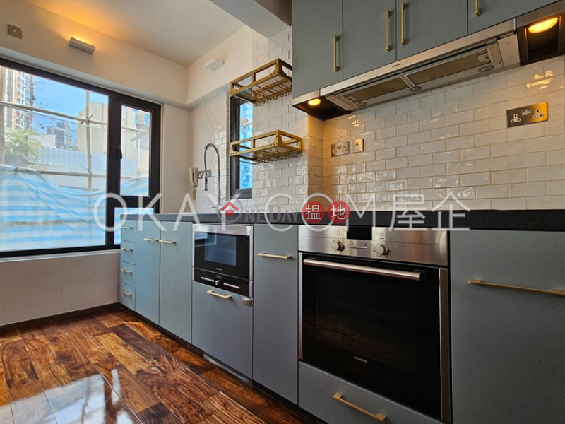 Rare 2 bedroom on high floor with rooftop | Rental | Wah Shin House 華善樓 Rental Listings