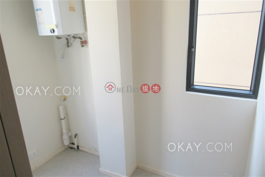 HK$ 27,000/ month, Sunny Building | Central District, Cozy 2 bedroom on high floor | Rental