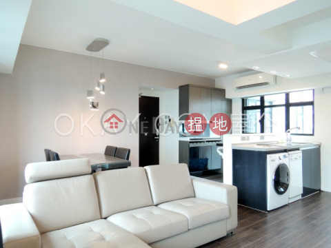 Nicely kept 1 bedroom on high floor with rooftop | Rental | Fairview Height 輝煌臺 _0