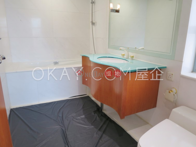 HK$ 125,000/ month Garden Terrace | Central District | Efficient 4 bed on high floor with balcony & parking | Rental