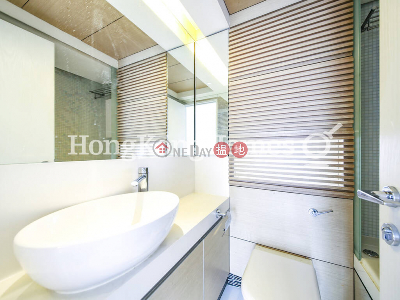 HK$ 43,500/ month Centrestage, Central District 3 Bedroom Family Unit for Rent at Centrestage