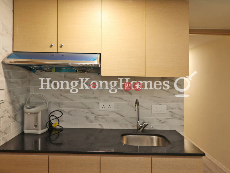 2 Bedroom Unit for Rent at Johnston Court, 28-34 Johnston Road | Wan Chai District, Hong Kong Rental HK$ 26,000/ month